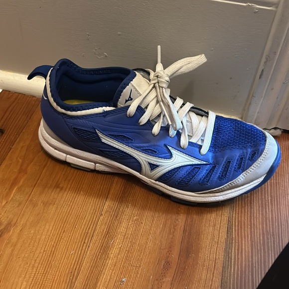 Mizuno turf cleats - Picture 4 of 5